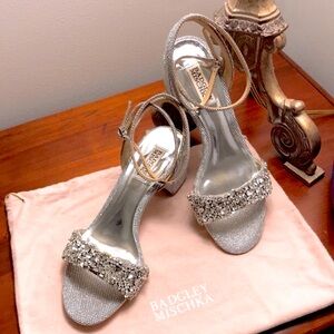 BADGLEY MISCHKA Crystal Embellished Evening Shoes